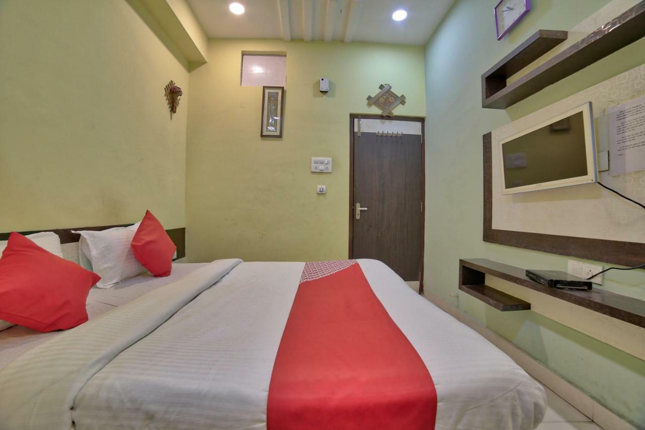 Oyo 35538 Hotel Risha Chandrapur Exterior photo