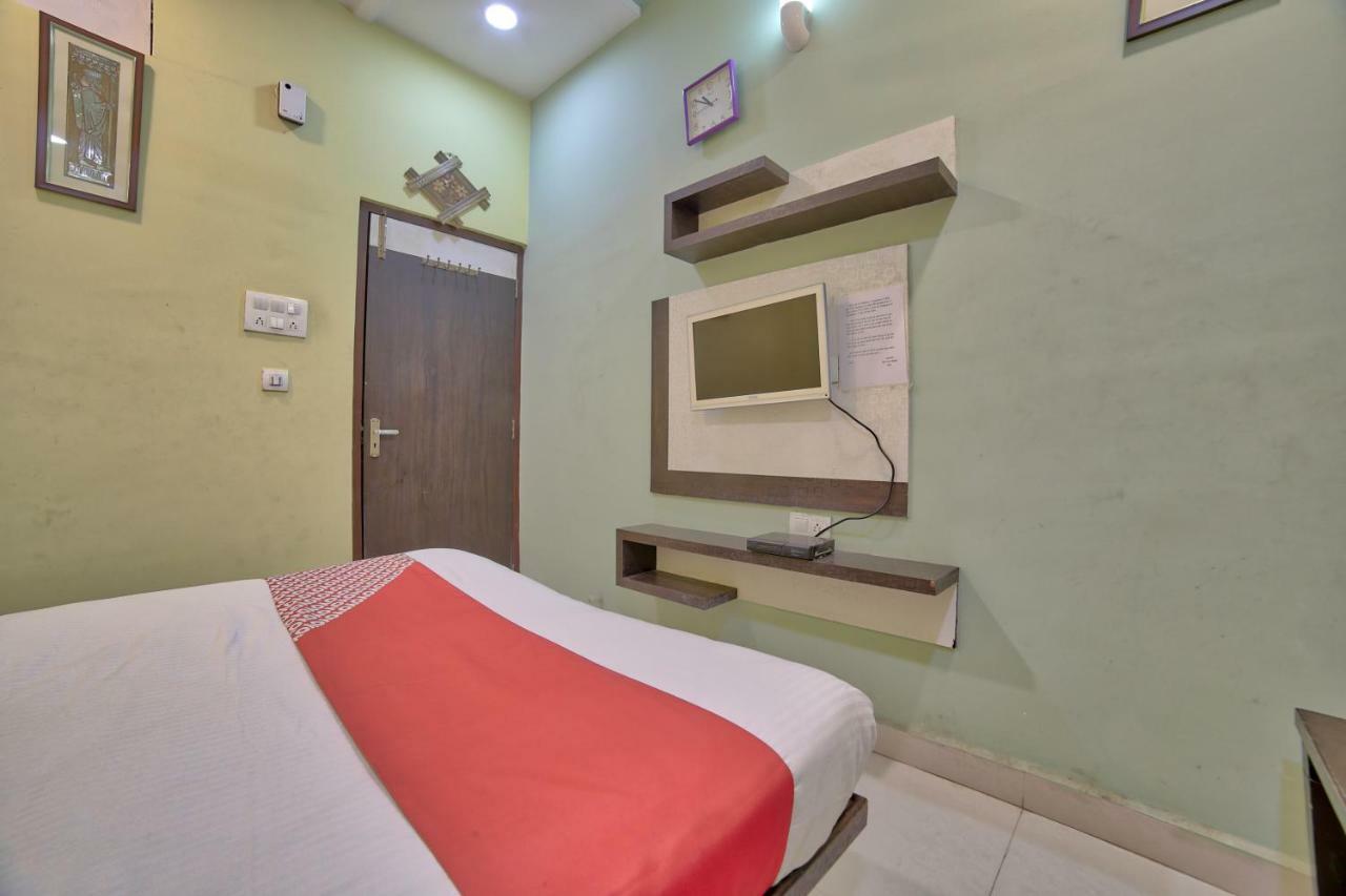 Oyo 35538 Hotel Risha Chandrapur Exterior photo